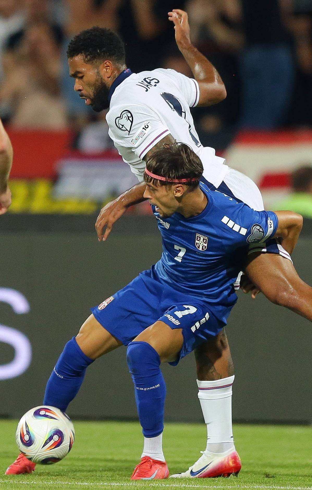 关于英格兰国家队遭遇惨败，无缘世界杯强赛的信息